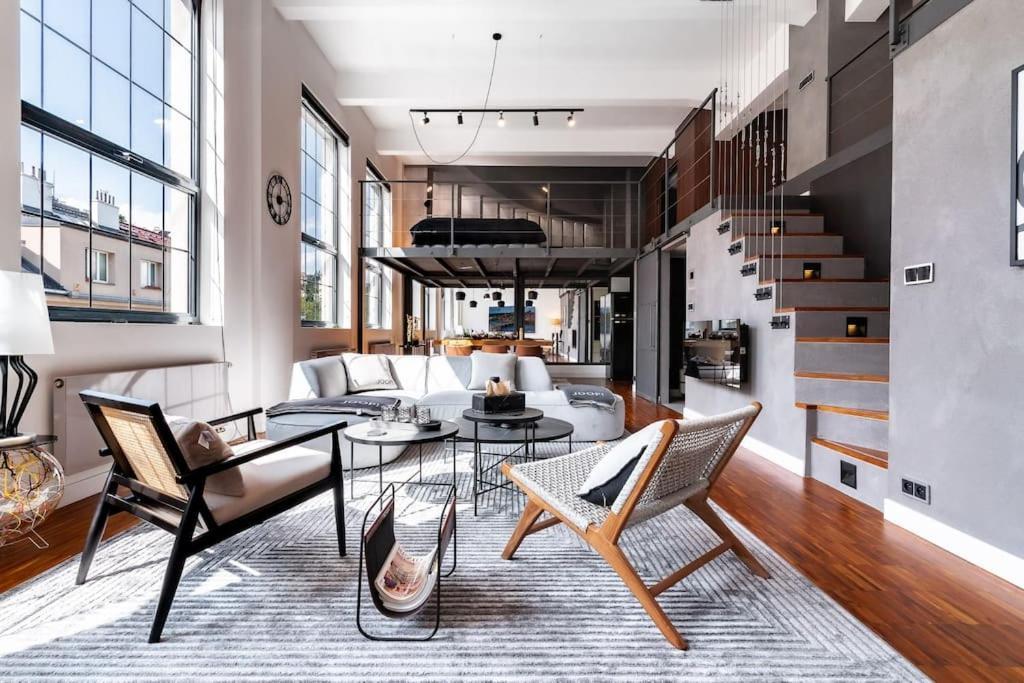 The Factory Loft Prague Apartamento Exterior foto